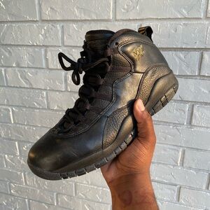 Jordan 10 Retro NYC 2016 - Size 10